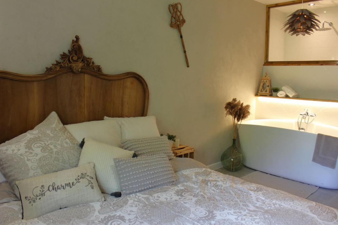 Bed and Breakfast Le Petit Begou Saint-Auban-d'Oze Екстер'єр фото