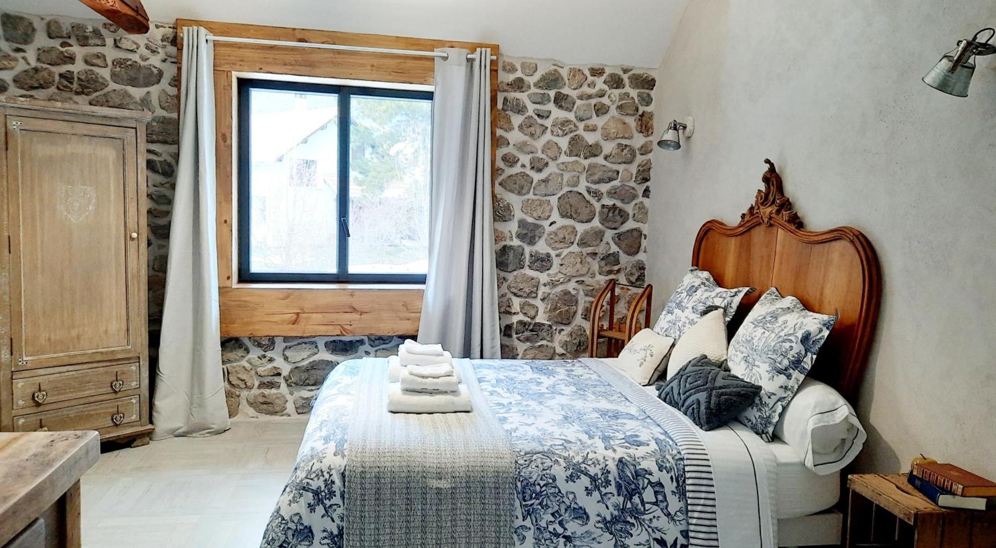 Bed and Breakfast Le Petit Begou Saint-Auban-d'Oze Екстер'єр фото